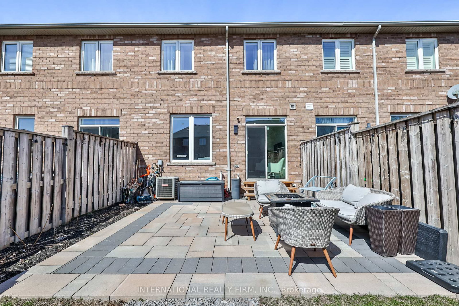 Townhouse for sale at 40-651 Farmstead Drive, Milton, Ontario, L9T 7W2 - Willmott - MLS: W13004292