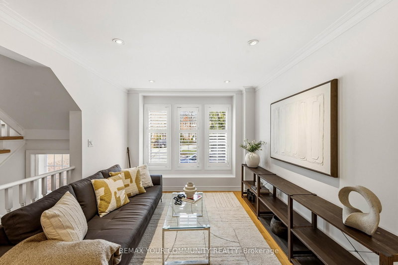 9 Cannes Circ, Toronto, M6N 5C9 | Image 3