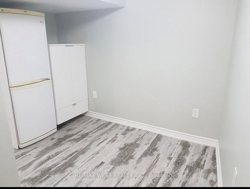 Lower - 77 Murrie St, Toronto, M8V 1X6 | Image 3