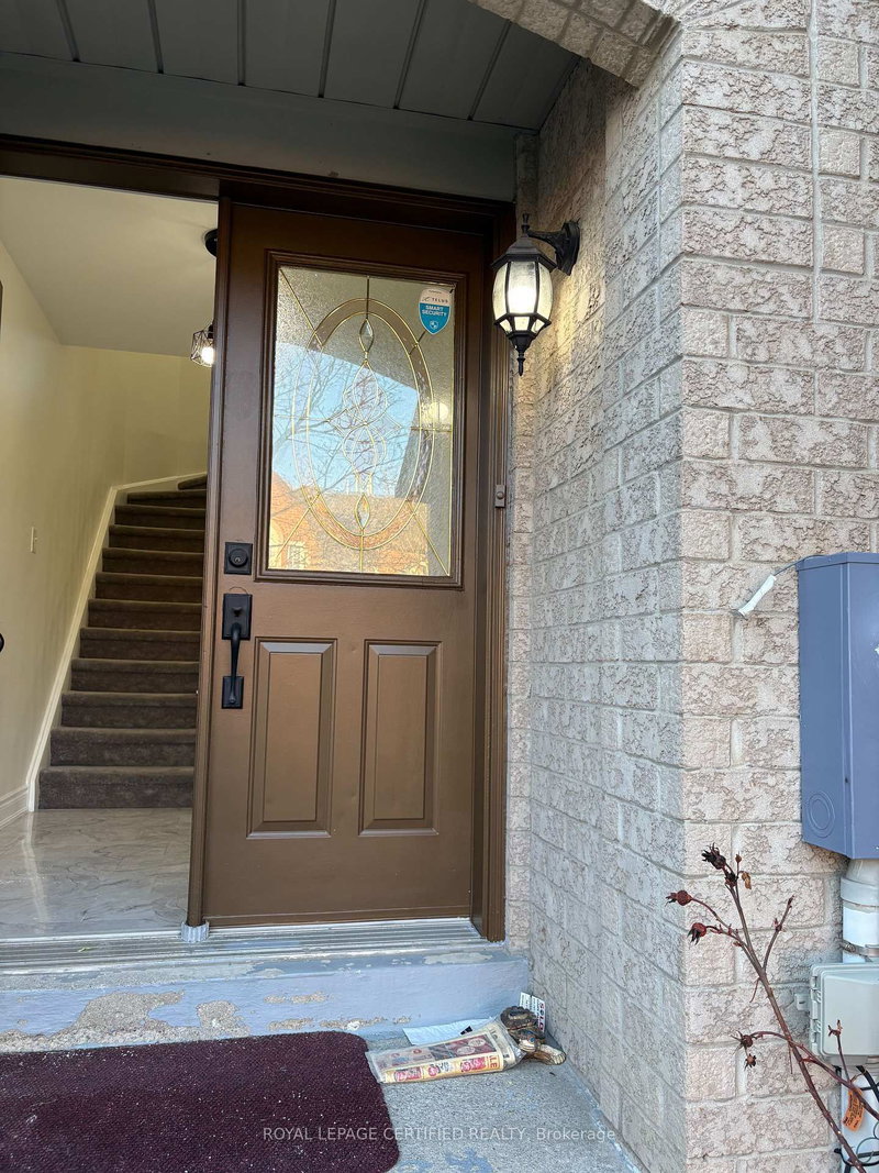 home for lease on 26 Goldenlight Circle