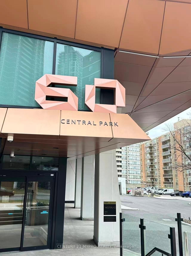 615 - 60 Central Park Roadway