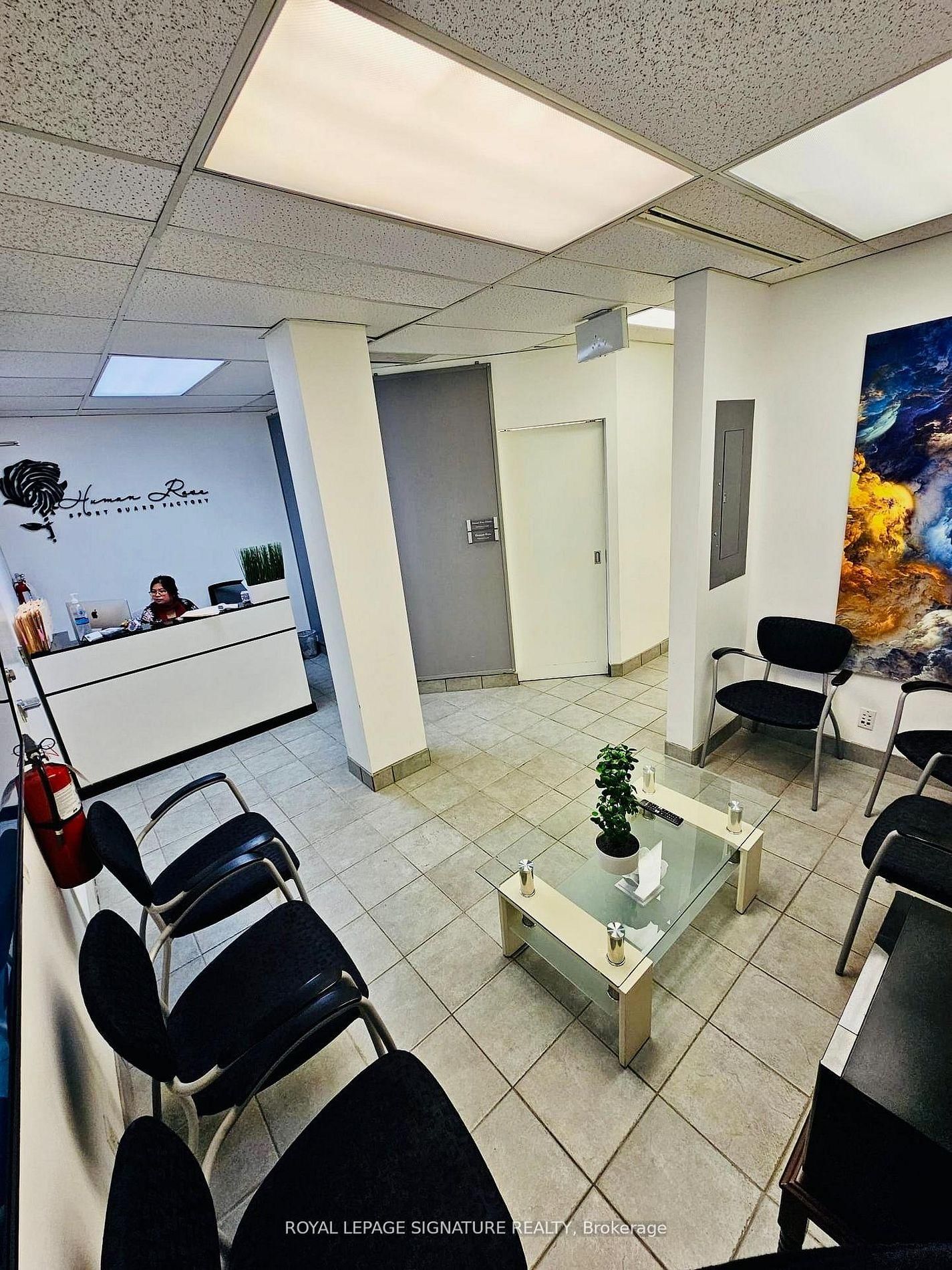 71 King Street W, Unit Unit 405 - Photo 12