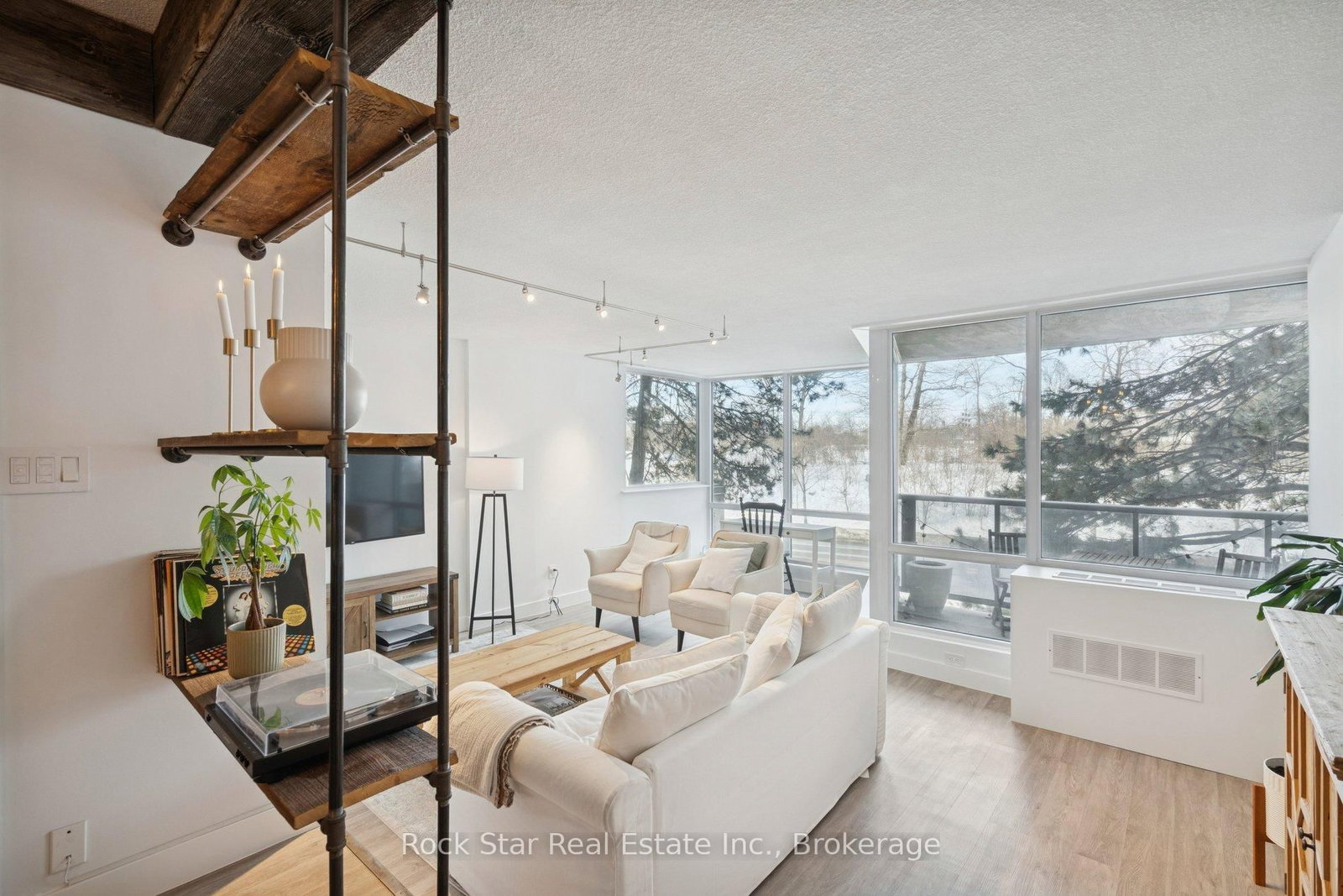 20 Speers Road, Unit 103 - Photo 11