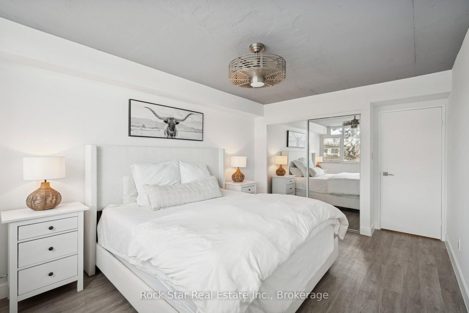 20 Speers Road, Unit 103 - Photo 20