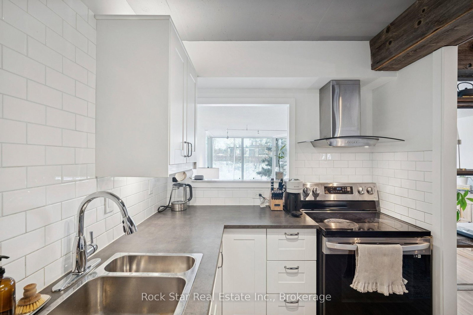 20 Speers Road, Unit 103 - Photo 9