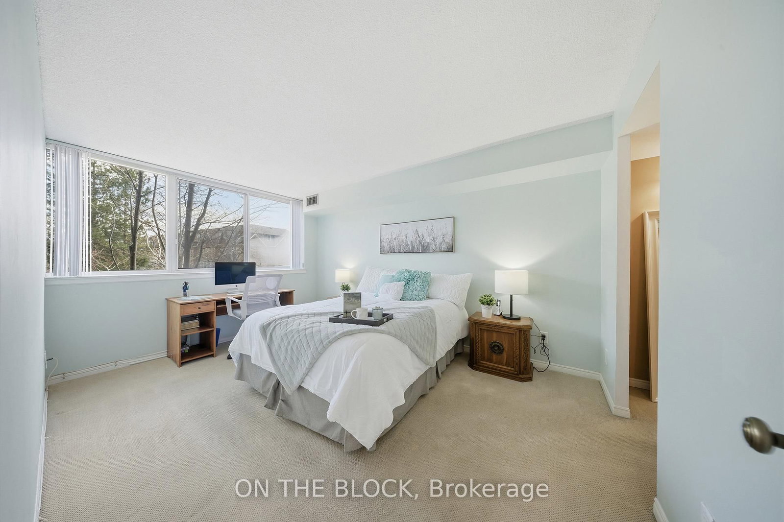 880 Dundas Street W • #203 • Mississauga, ON photo 1