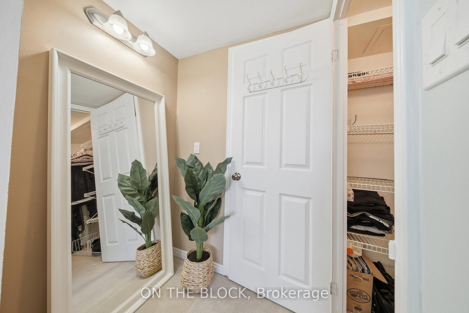 880 Dundas Street W • #203 • Mississauga, ON photo 16
