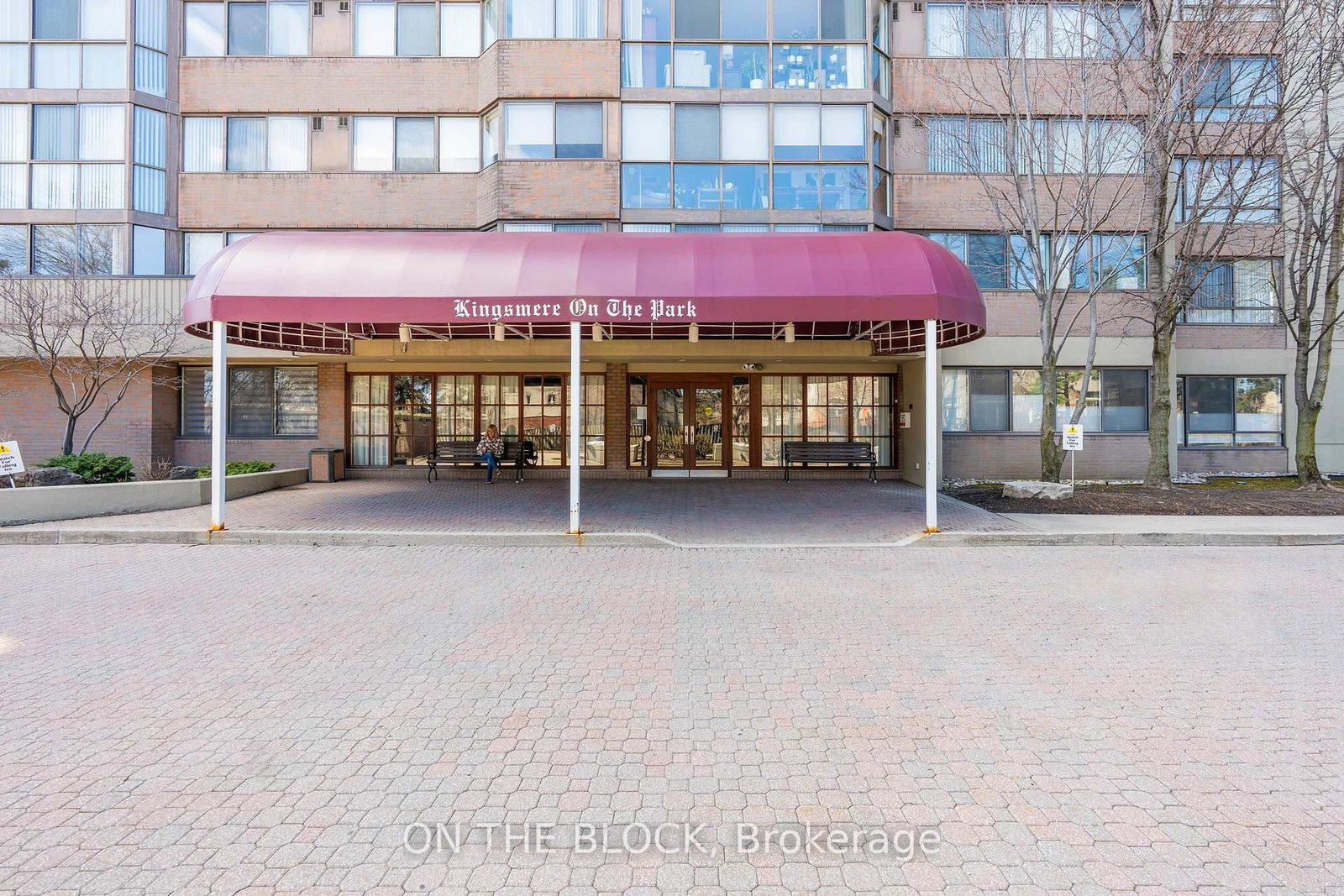 880 Dundas Street W • #203 • Mississauga, ON photo 3