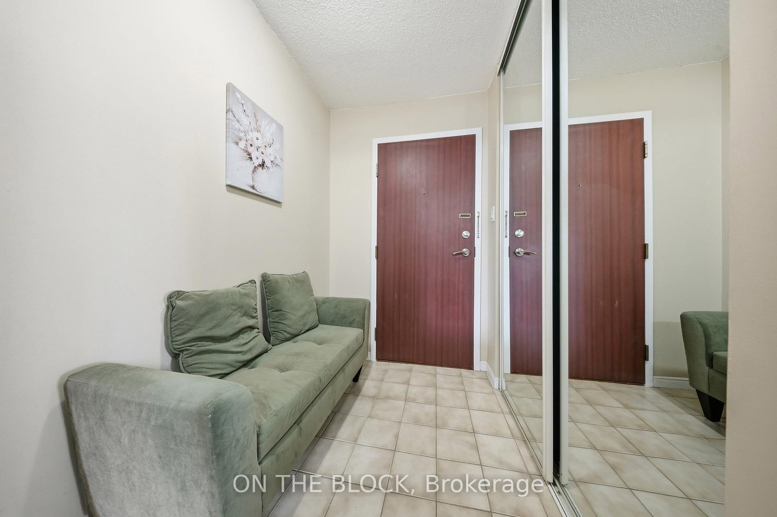 880 Dundas Street W • #203 • Mississauga, ON photo 4