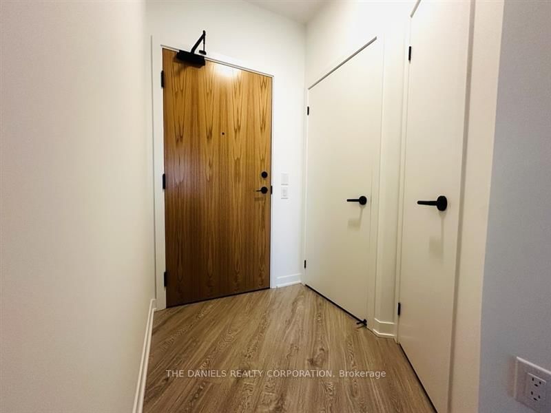 2495 Eglinton Avenue W, Unit 2201 - Photo 7