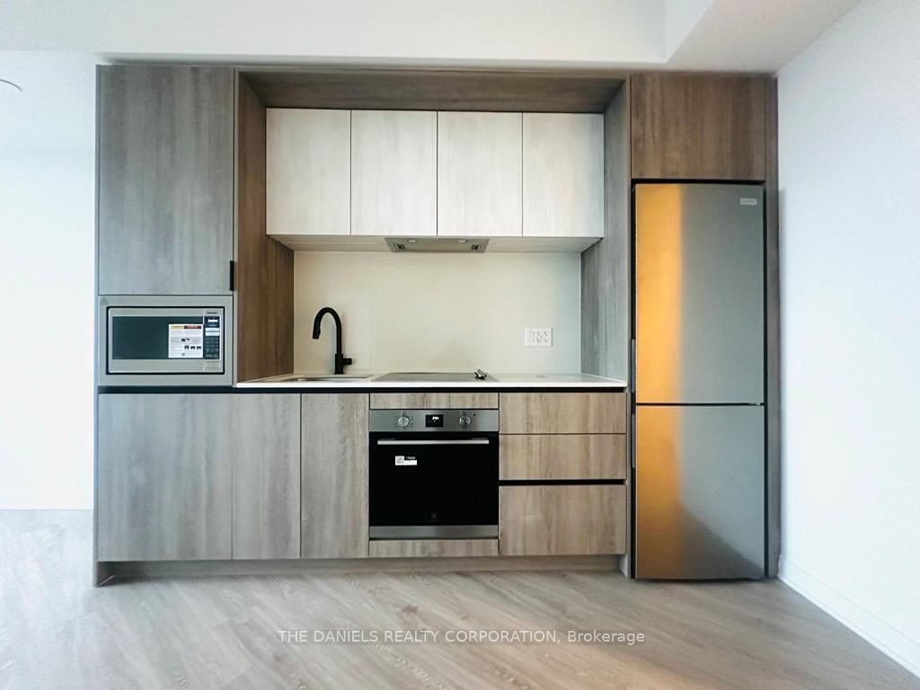 2495 Eglinton Avenue W, Unit 2201 - Photo 8