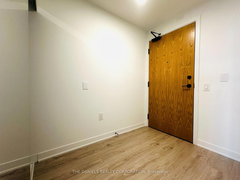 415 - 2495 Eglinton Ave W, Mississauga, L5M 2T2 | Image 2