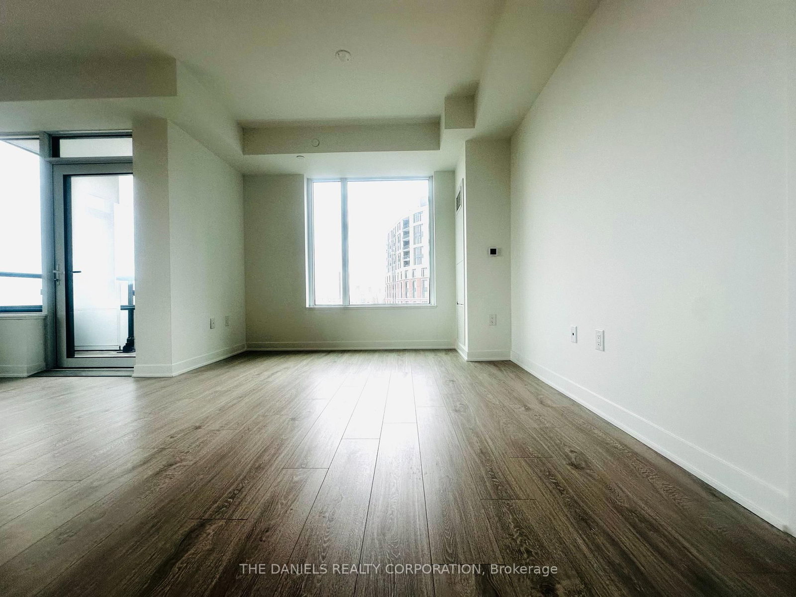 2495 Eglinton Avenue W, Unit 415 - Photo 6