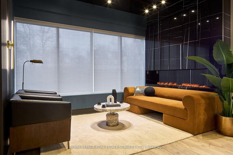 206 - 3475 Rebecca St, Oakville, L6L 6X9 | Image 3