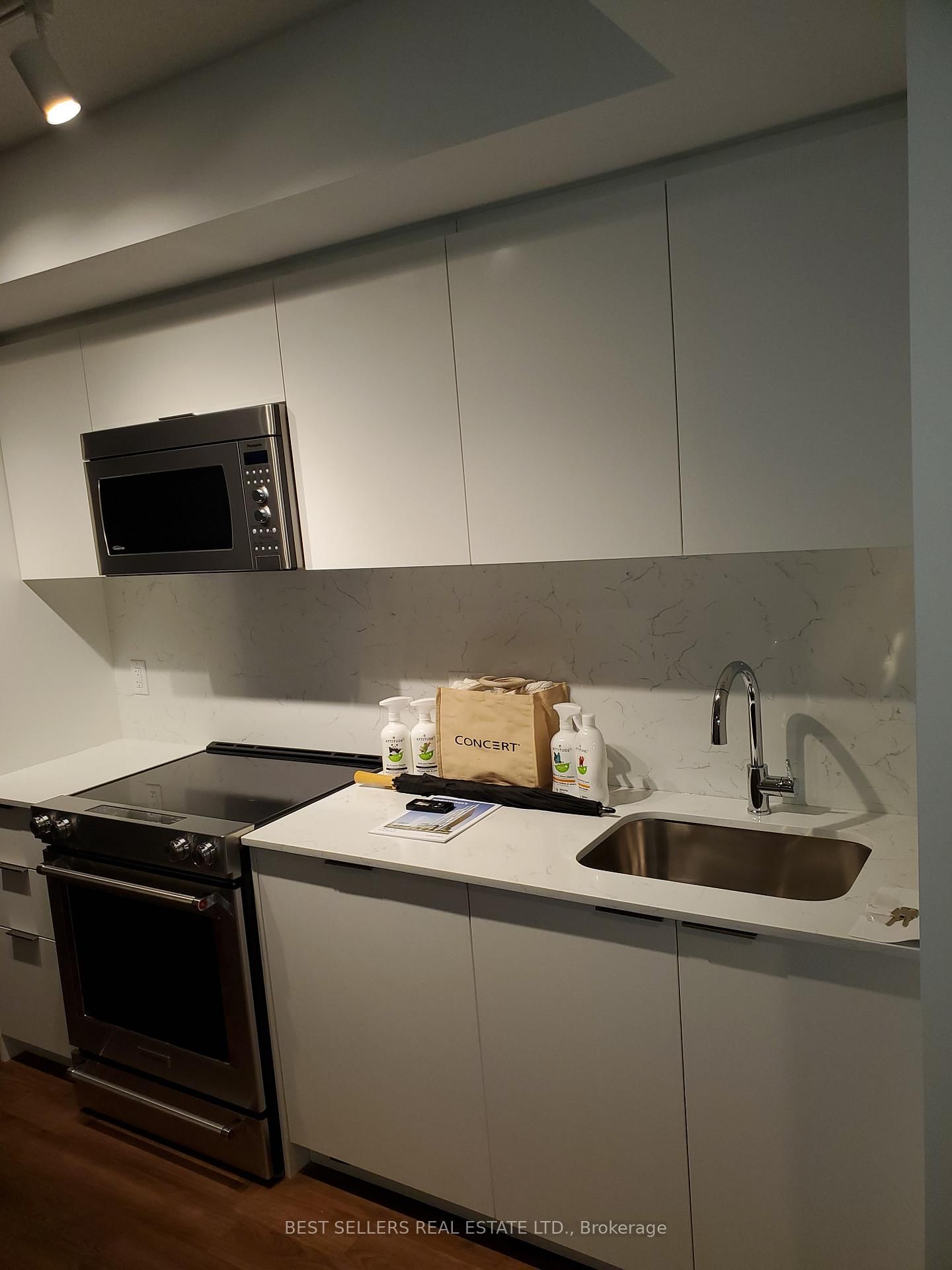 30 Samuel Wood Way, Unit 605 - Photo 15