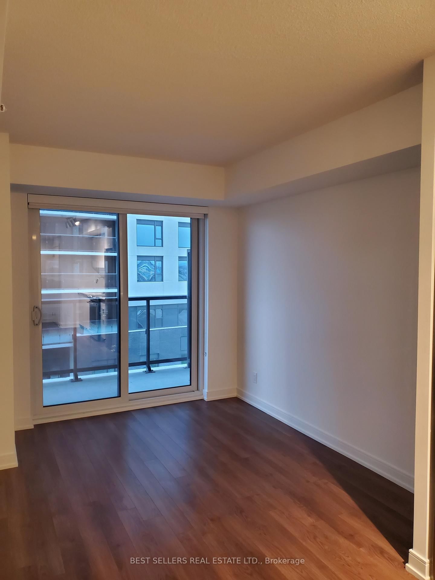 30 Samuel Wood Way, Unit 605 - Photo 2