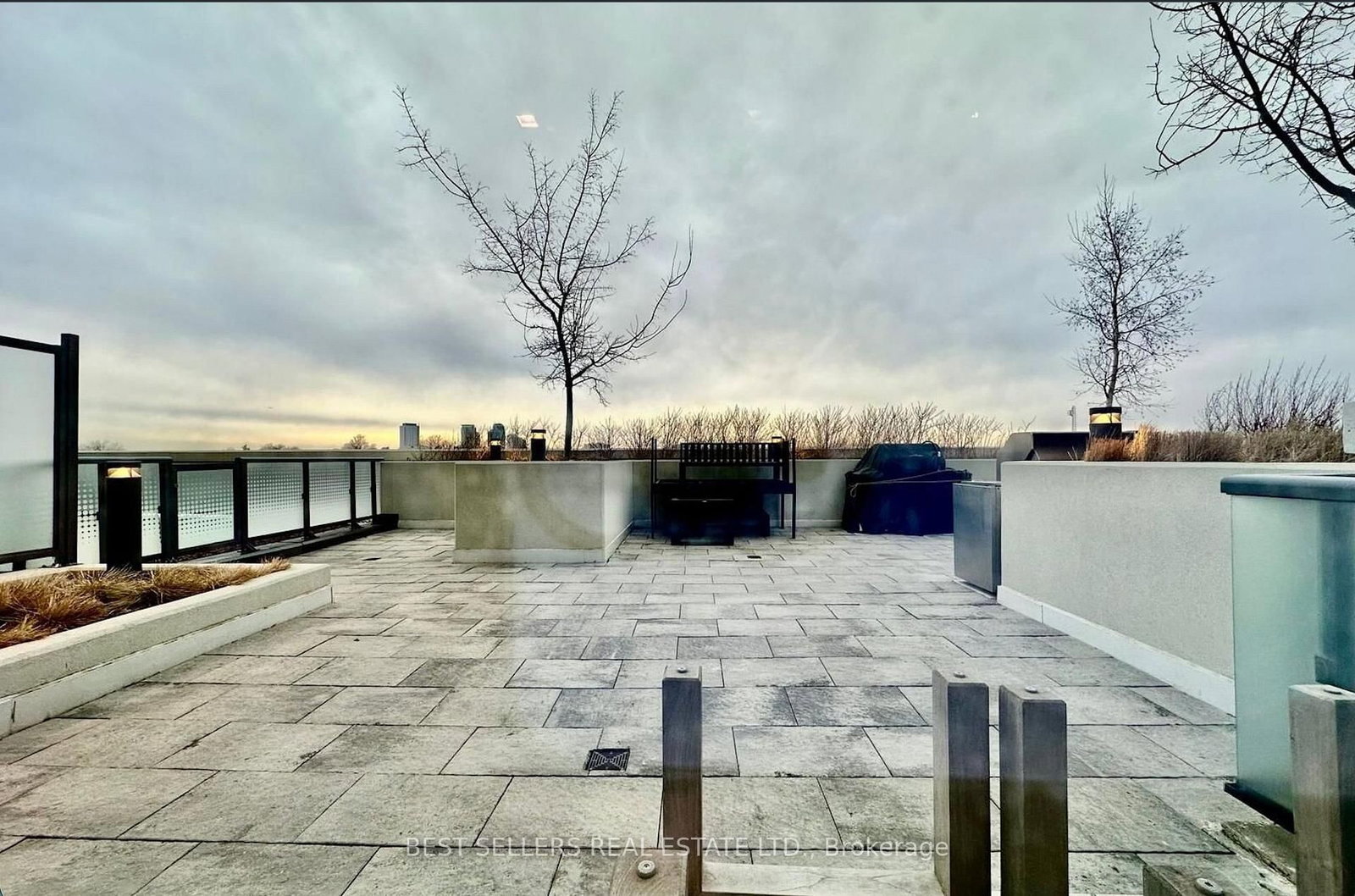 30 Samuel Wood Way, Unit 605 - Photo 23