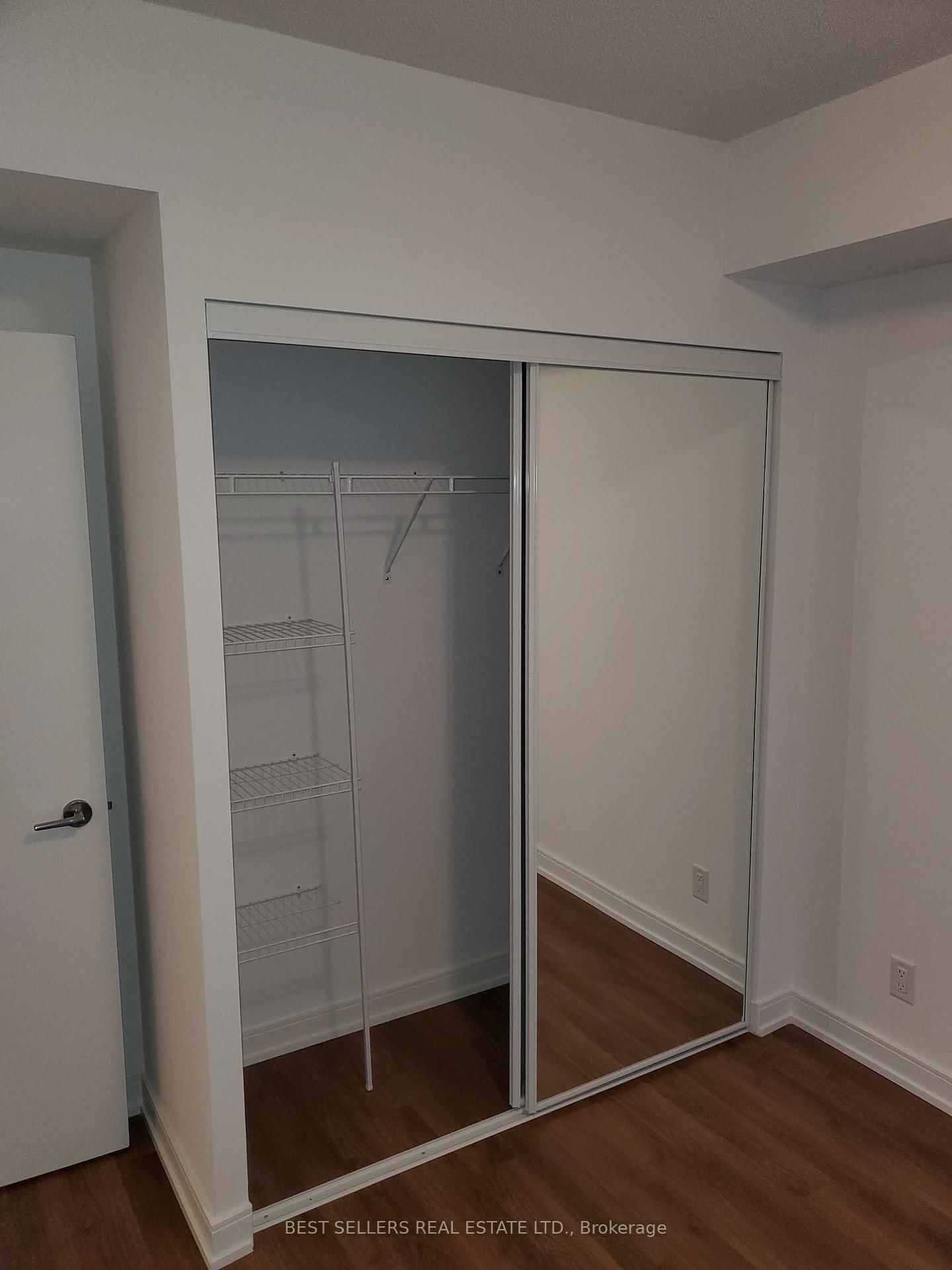 30 Samuel Wood Way, Unit 605 - Photo 3