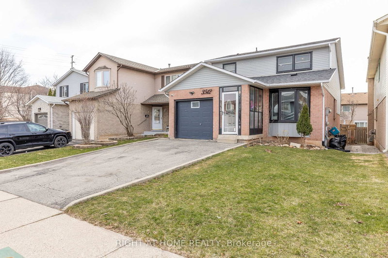 3512 Toffee St E, Burlington, Ontario