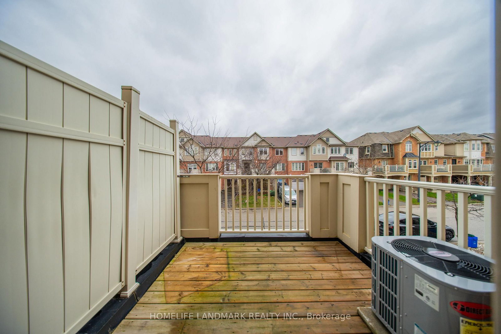 Townhouse for sale at 268 Wetenhall Landing, Milton, Ontario, L9T 7B7 - Harrison - MLS: W13004790