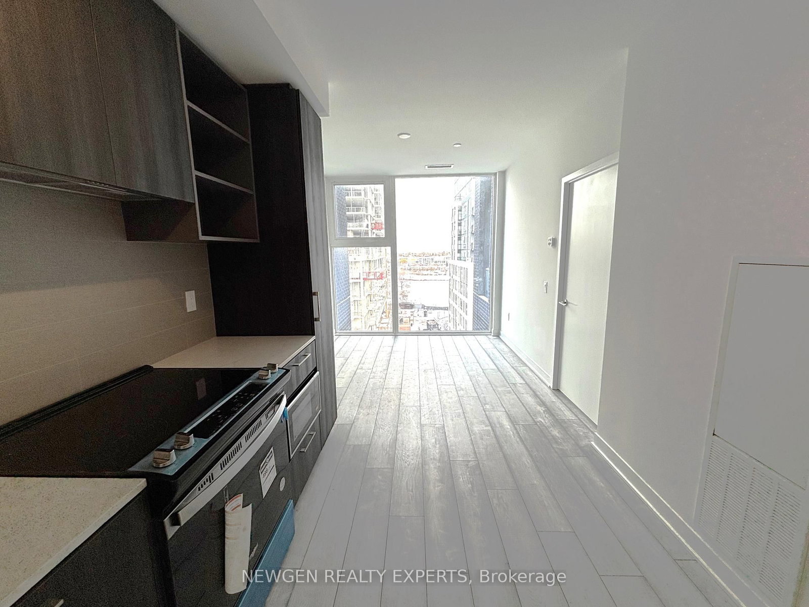 260 Malta Avenue, Unit 701 - Photo 4