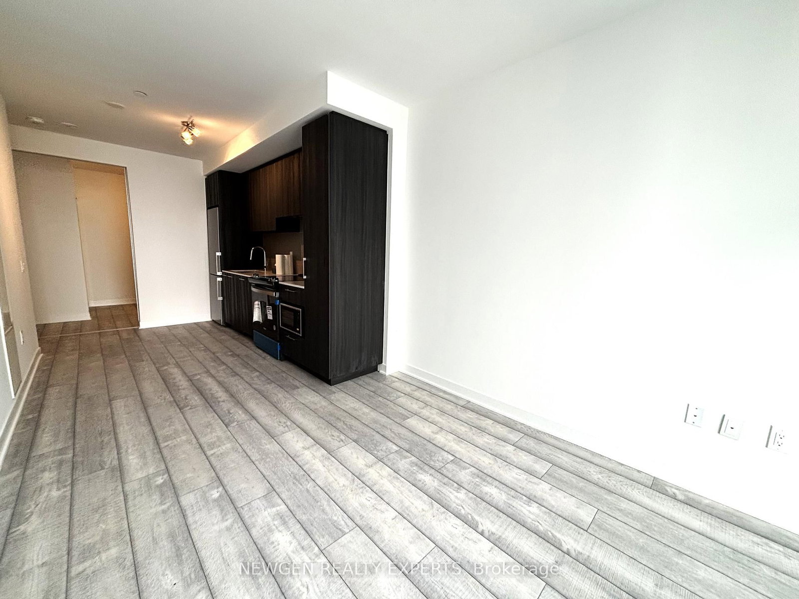 260 Malta Avenue, Unit 701 - Photo 7