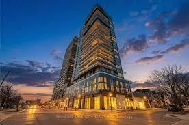 302 - 2075 Lakeshore Road