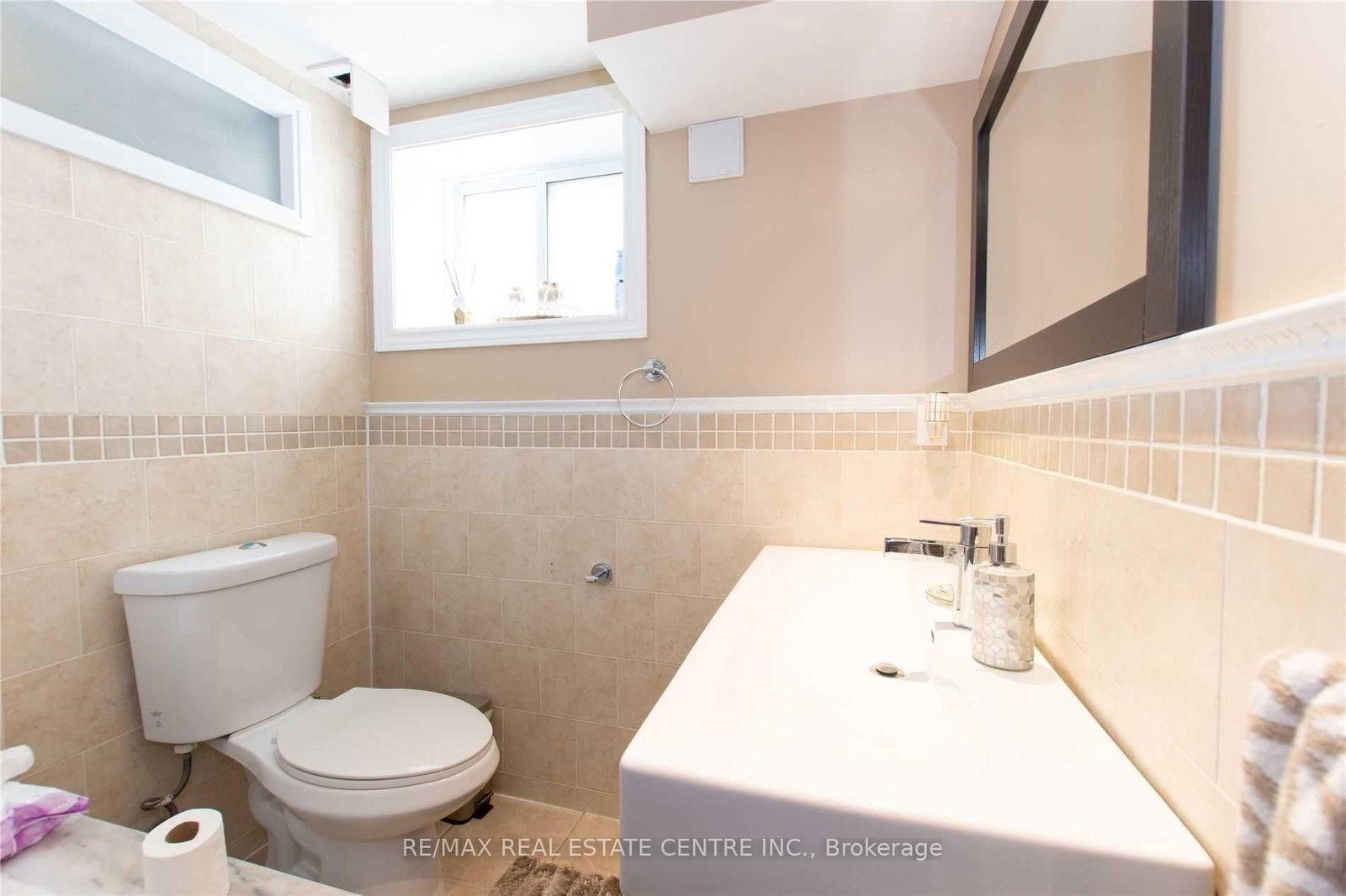 Detached House for sale at 539 Weynway Court, Oakville, Ontario, L6L 4G8 - West - MLS: W13004820