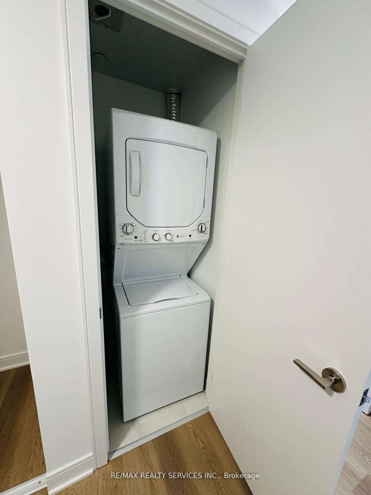 86 Dundas Street E, Unit 409 - Photo 14