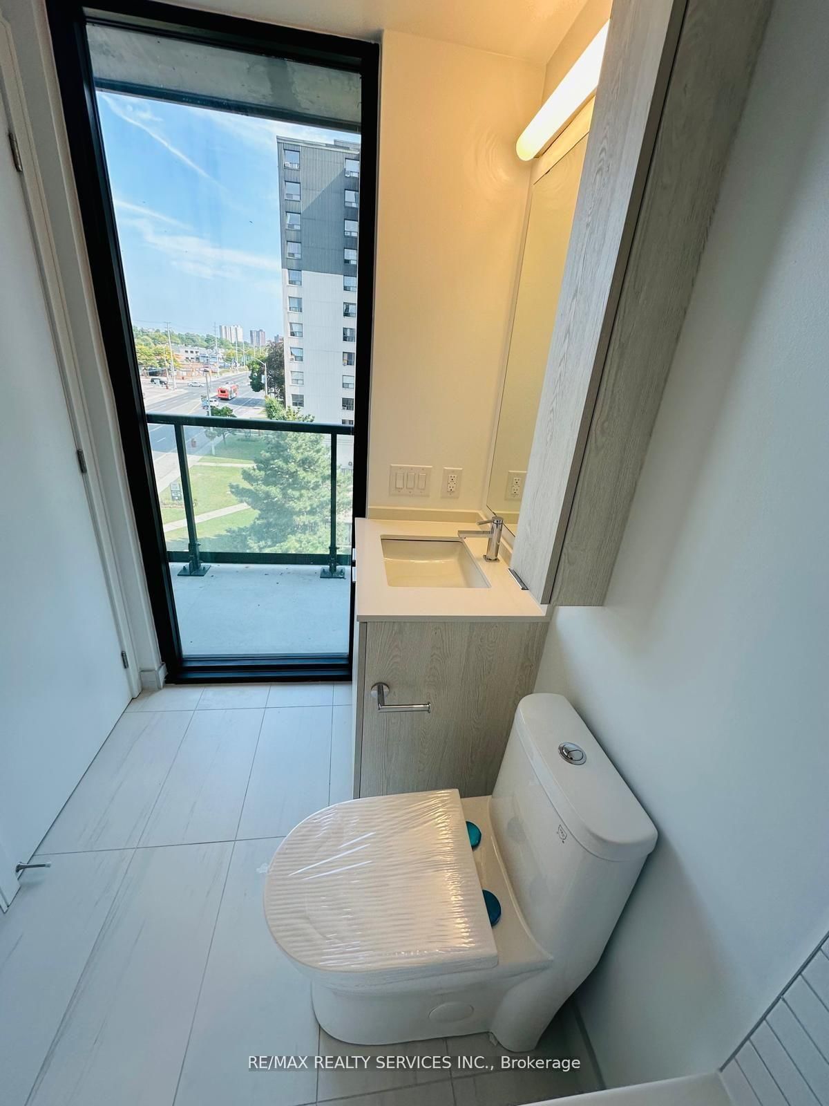 86 Dundas Street E, Unit 409 - Photo 9