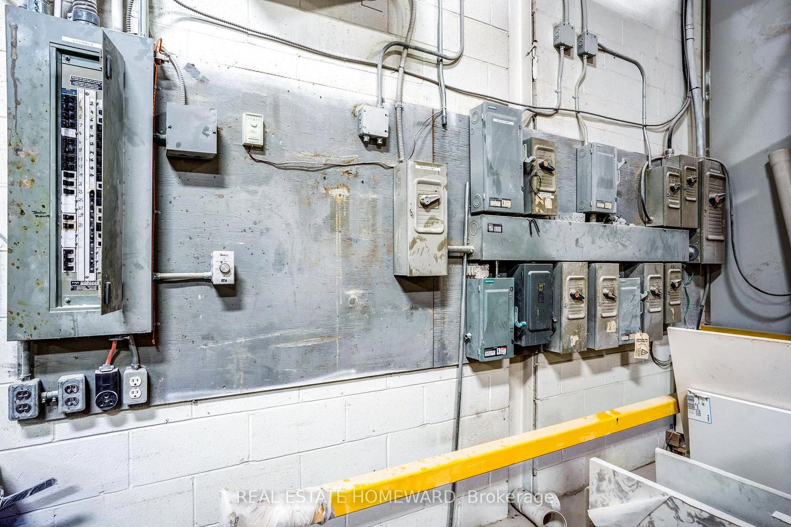 170 Bovaird Drive W, Unit Unit 3 - Photo 19