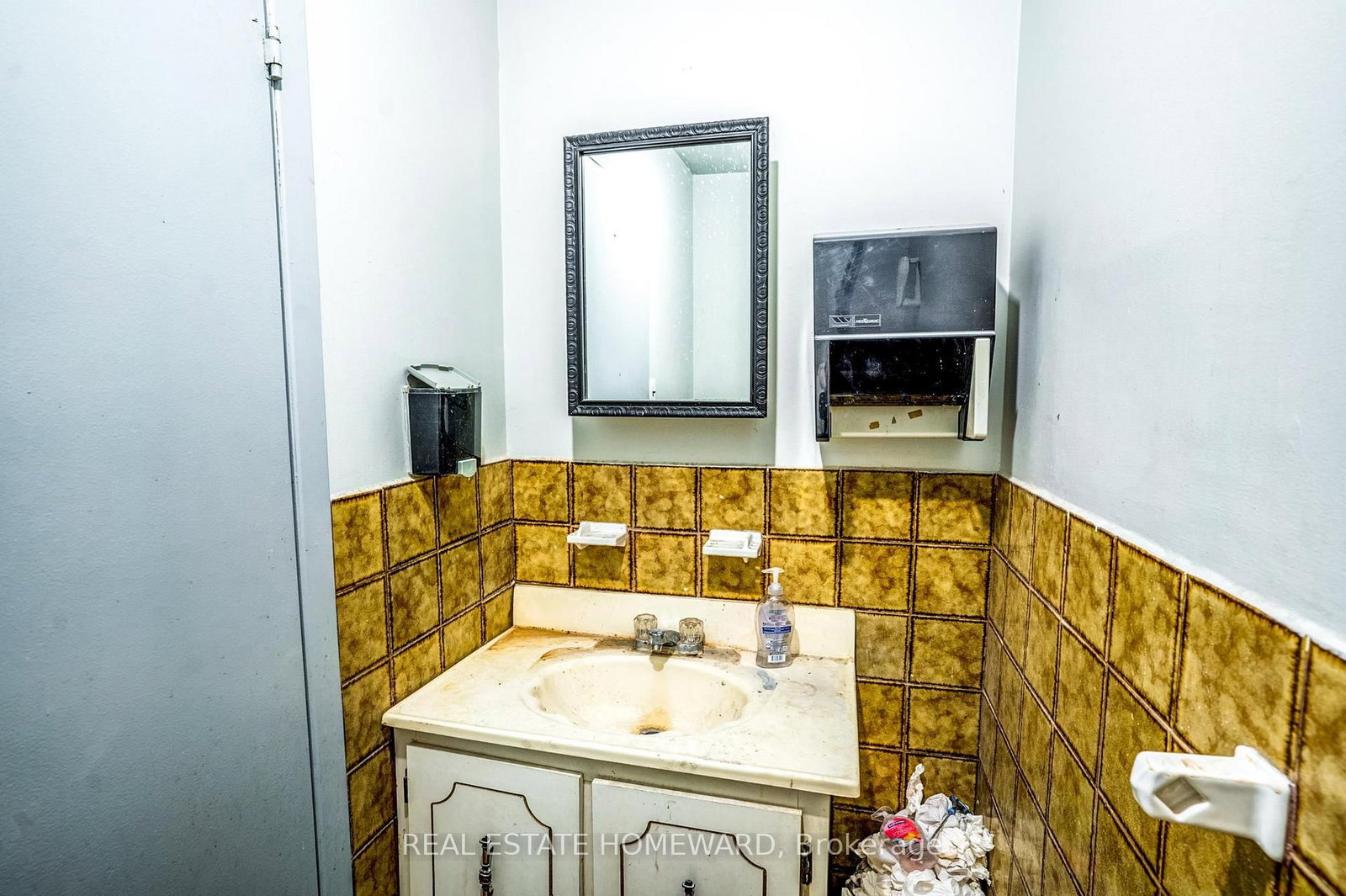 170 Bovaird Drive W, Unit Unit 3 - Photo 21