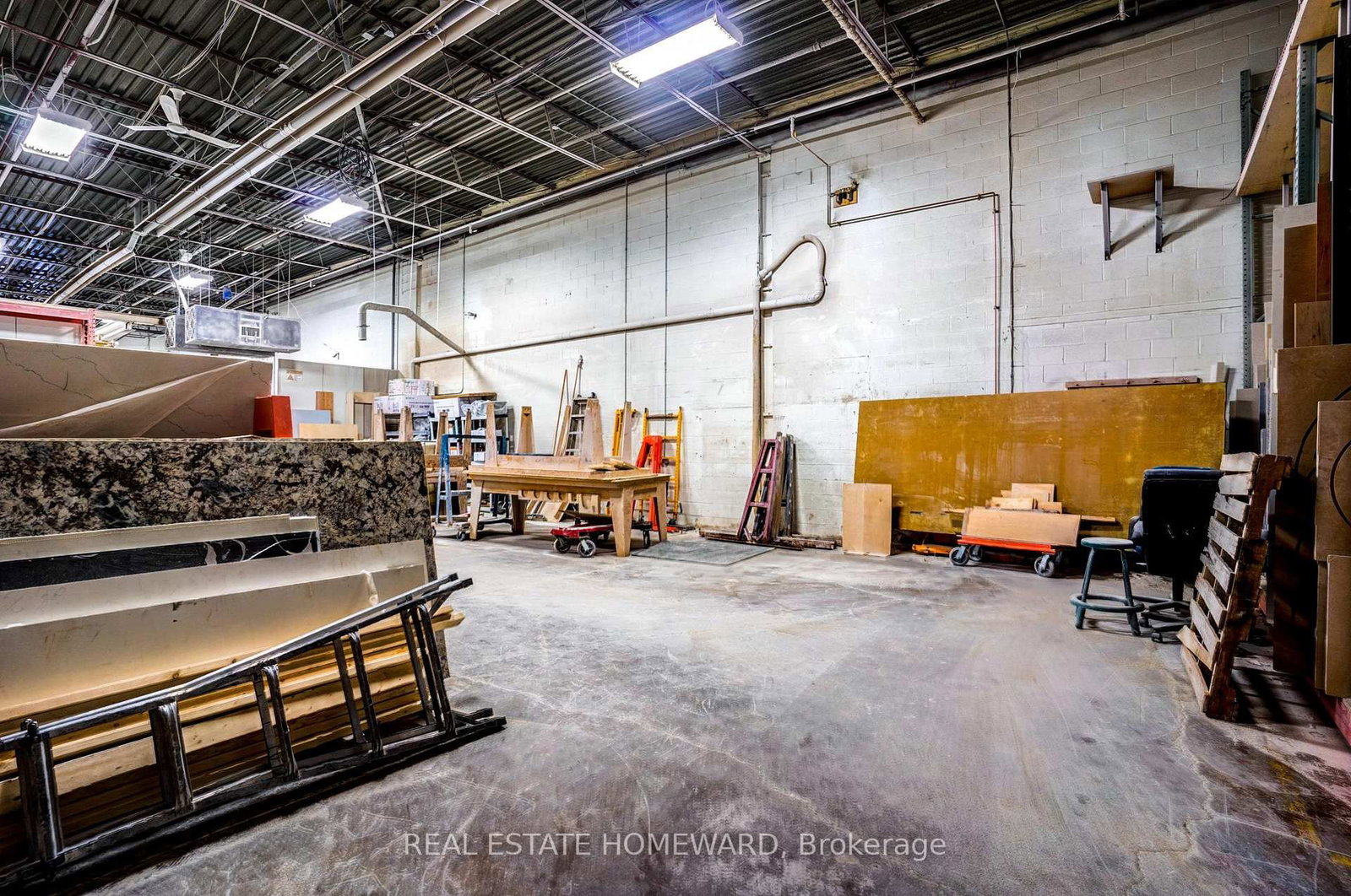 170 Bovaird Drive W, Unit Unit 3 - Photo 4