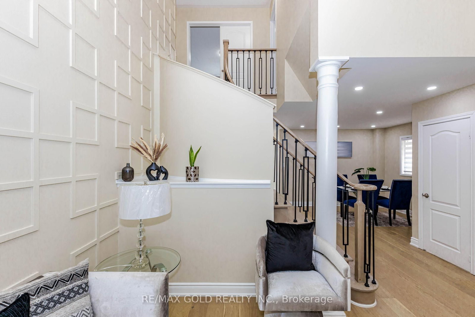 Detached House for sale at 23 Wild Indigo Crescent, Brampton, Ontario, L6R 2J9 - Sandringham-Wellington - MLS: W13004840