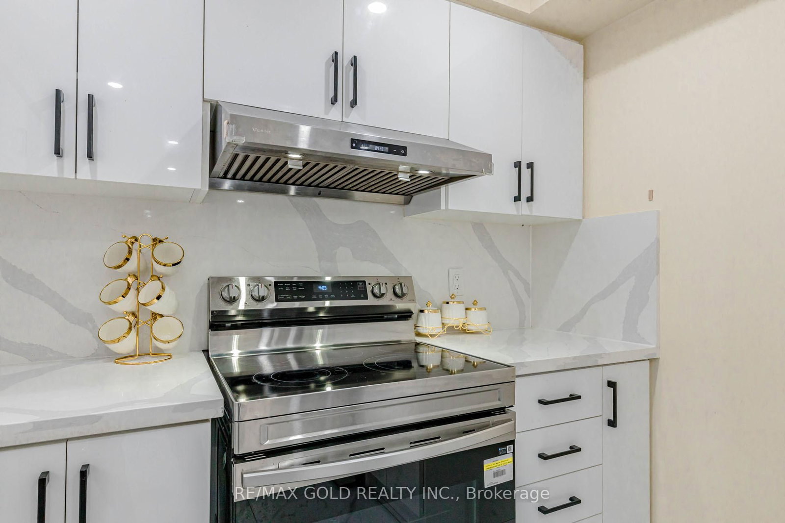 Detached House for sale at 23 Wild Indigo Crescent, Brampton, Ontario, L6R 2J9 - Sandringham-Wellington - MLS: W13004840