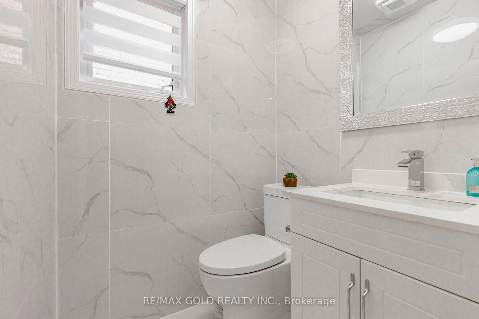 Detached House for sale at 23 Wild Indigo Crescent, Brampton, Ontario, L6R 2J9 - Sandringham-Wellington - MLS: W13004840