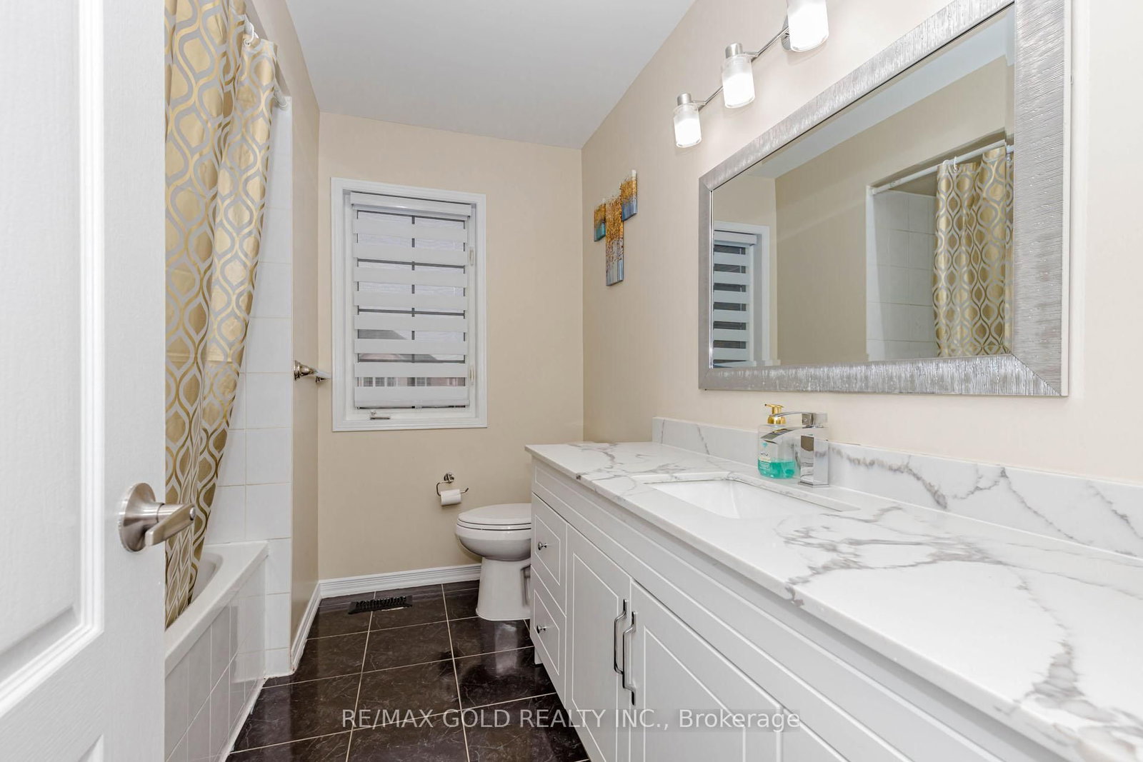 Detached House for sale at 23 Wild Indigo Crescent, Brampton, Ontario, L6R 2J9 - Sandringham-Wellington - MLS: W13004840