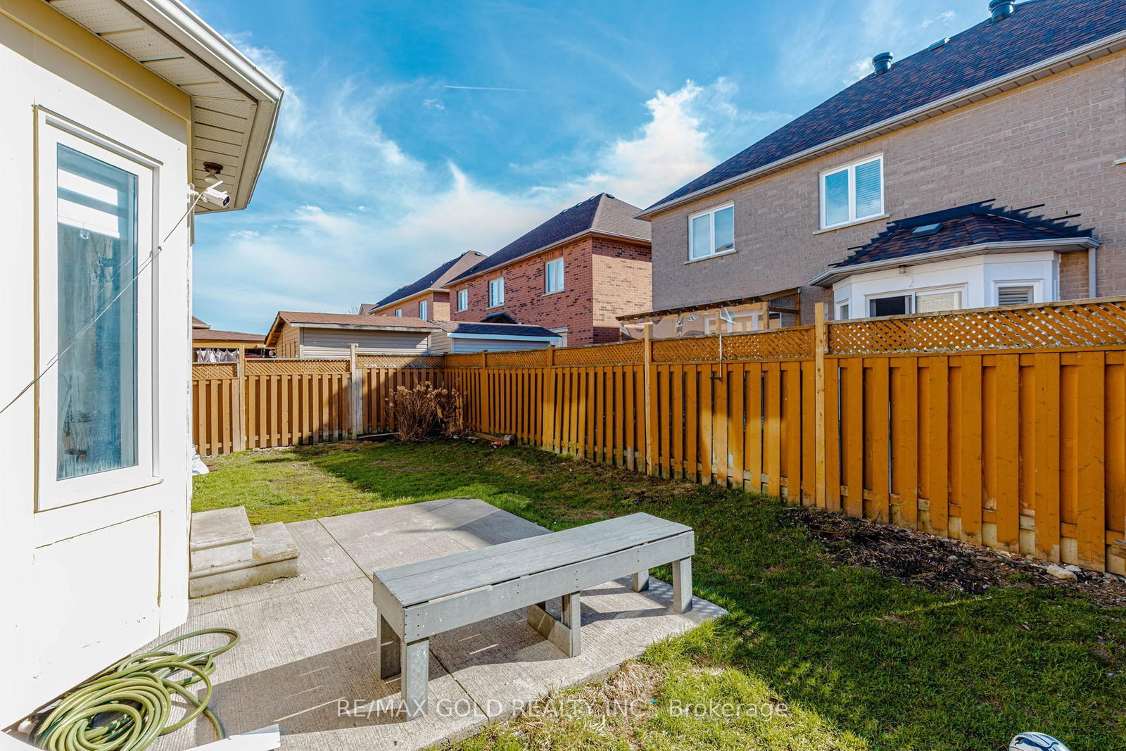 Detached House for sale at 23 Wild Indigo Crescent, Brampton, Ontario, L6R 2J9 - Sandringham-Wellington - MLS: W13004840