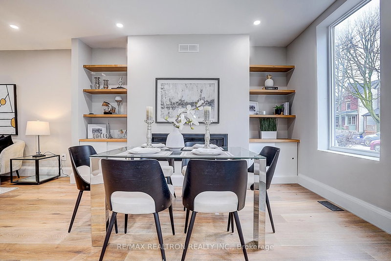 14 Marion St, Toronto, M6R 1E5 | Image 3