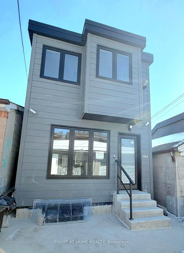 Laneway Suite - 984 Ossington Avenue