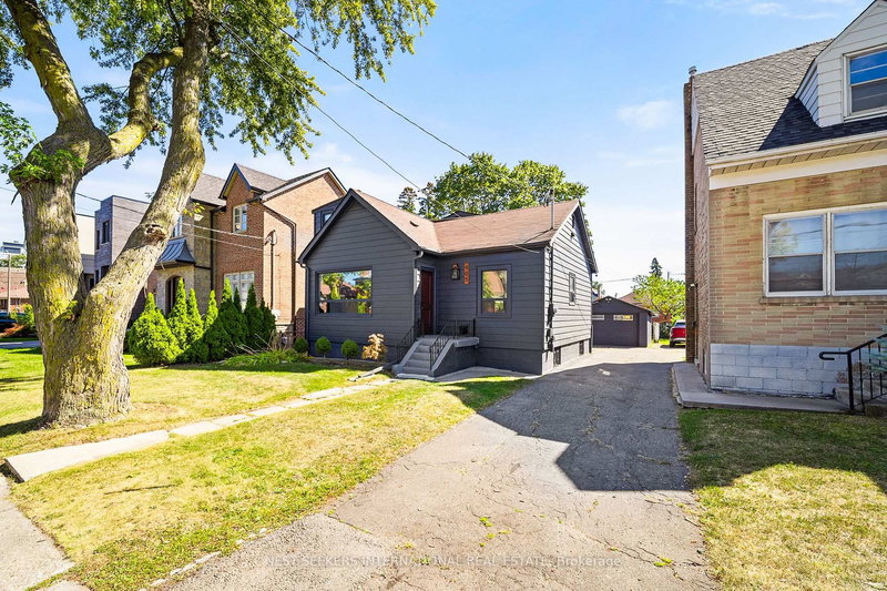 905 Glencairn Ave, Toronto, M6B 2A6 | Image 3