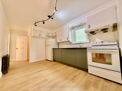 Upper-314 Browns Line, Toronto, Ontario