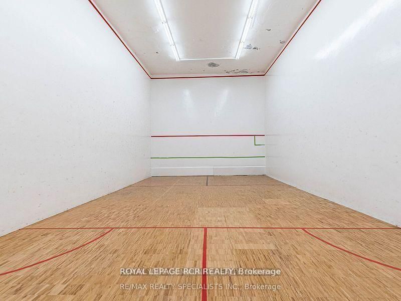 1535 Lakeshore Road E, Unit 205 - Photo 28