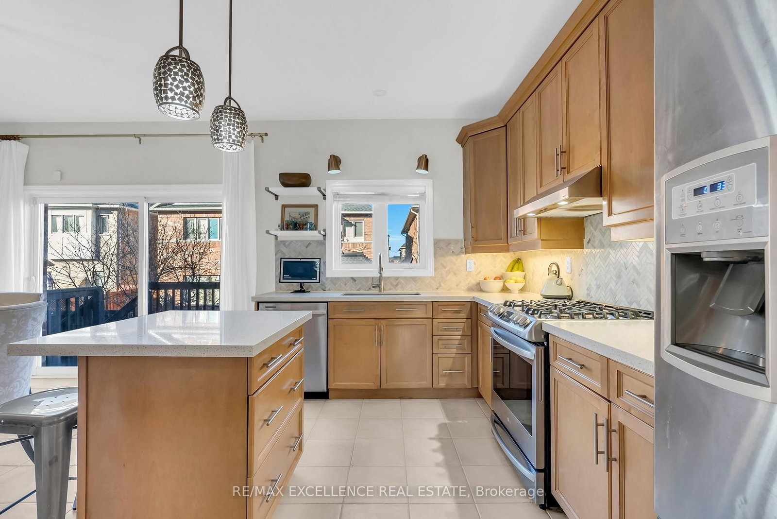 Detached House for sale at 40 Imperial Lakes Drive, Brampton, Ontario, L6P 2V3 - Bram East - MLS: W13005202