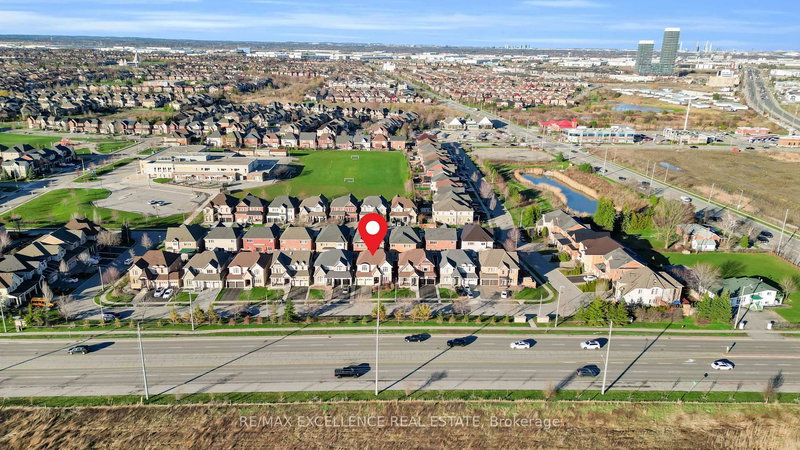 40 Imperial Lakes Dr, Brampton, L6P 2V3 | Image 3