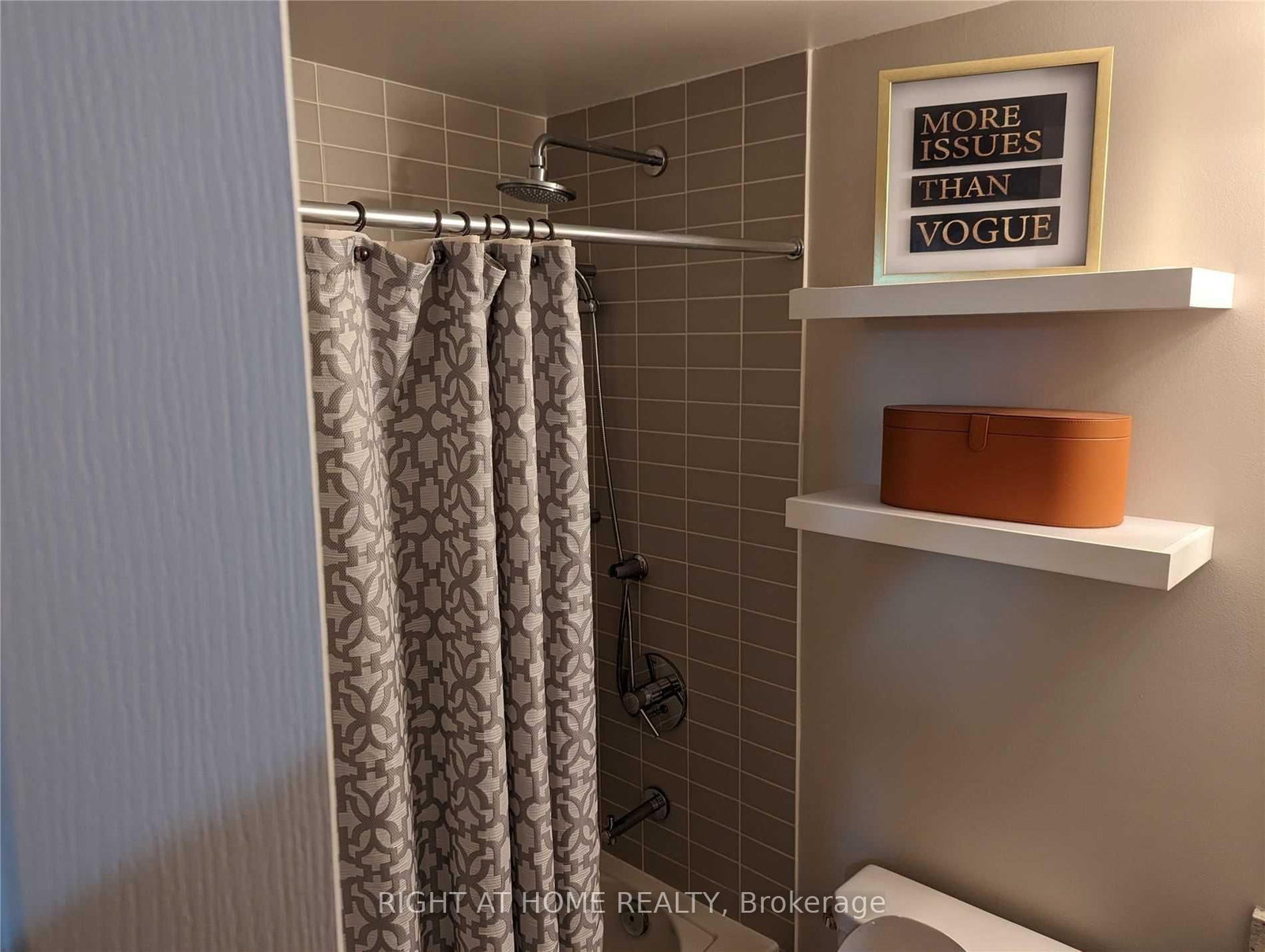 570 Lolita Gardens, Unit 302 - Photo 9