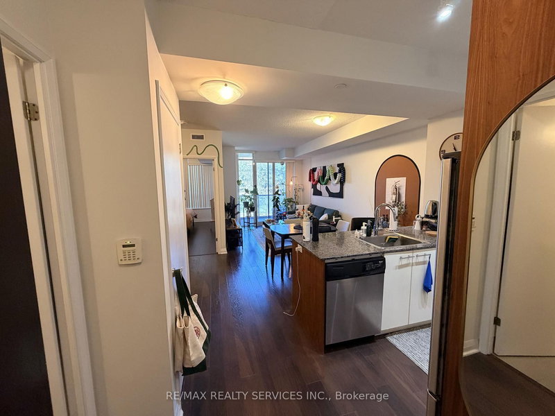 211 - 1 Valhalla Inn Rd, Toronto, M9B 1S9 | Image 3