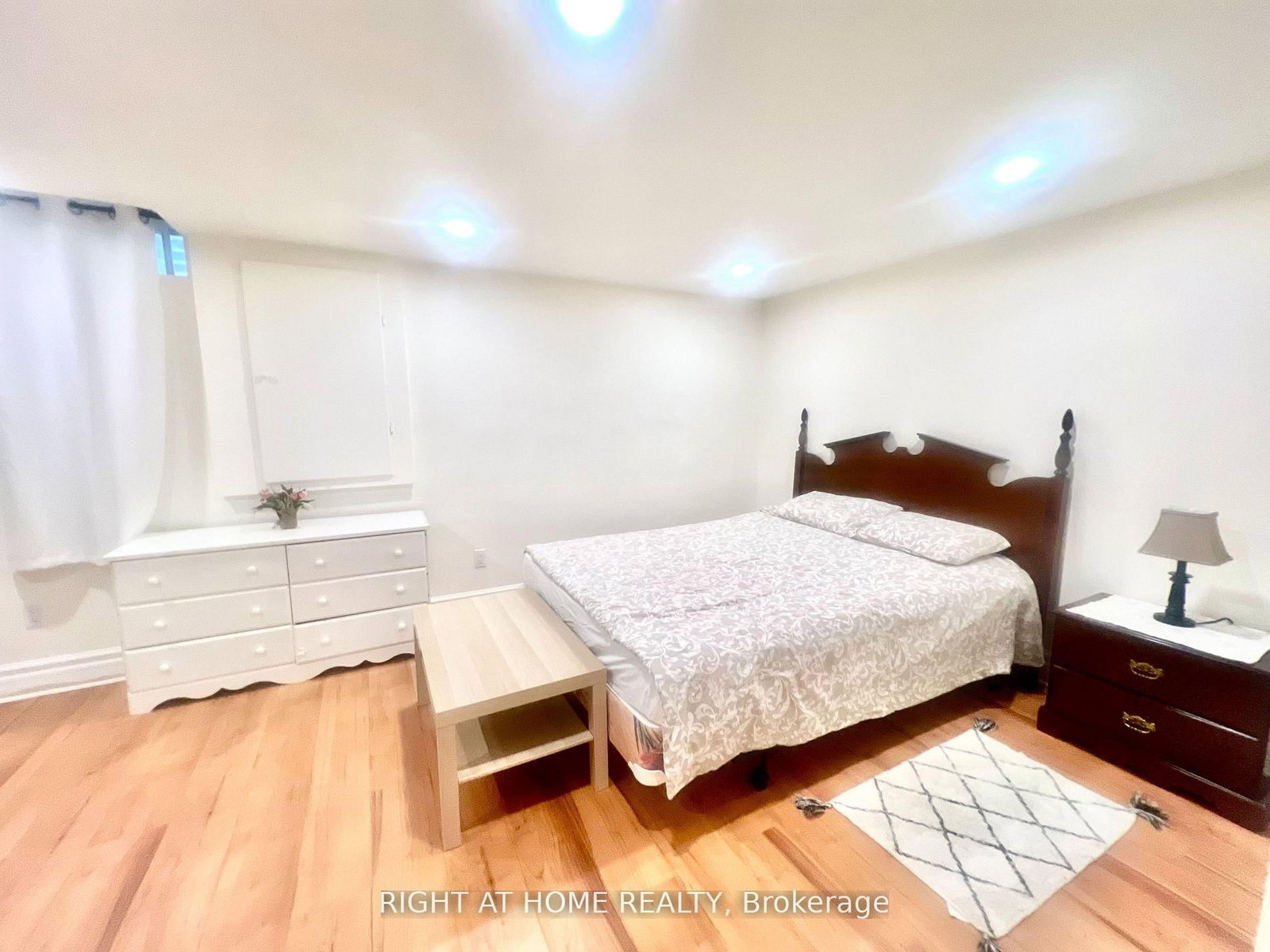 289 Laurentian Avenue, Unit Basement - Photo 6