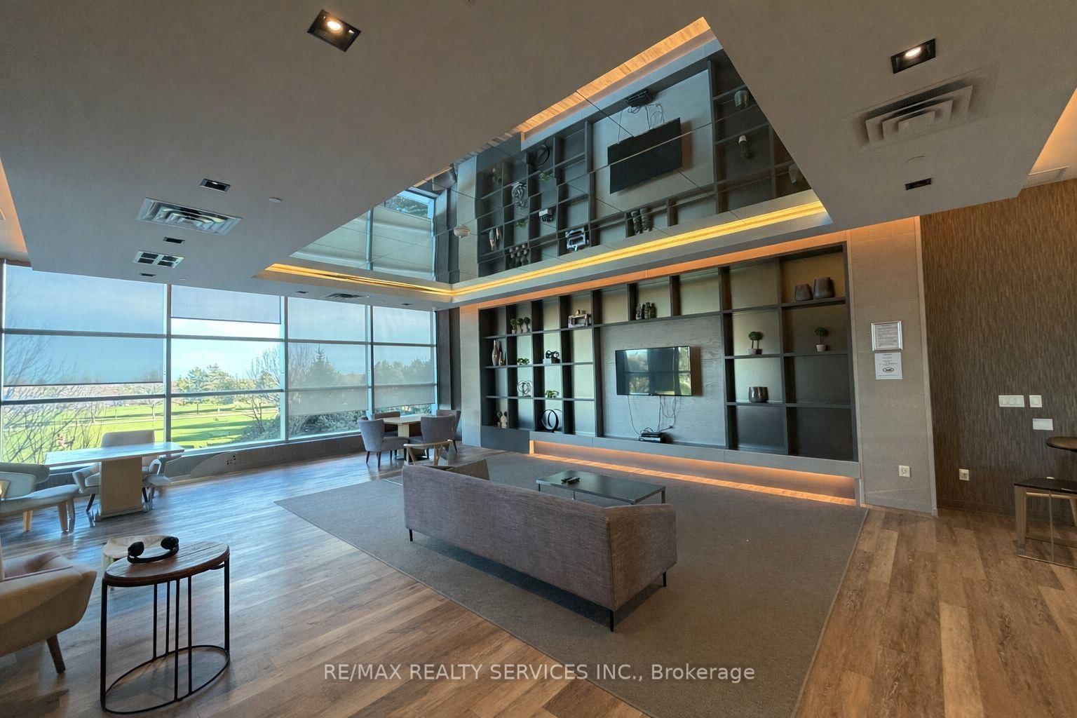 4677 Glen Erin Drive, Unit 301 - Photo 4