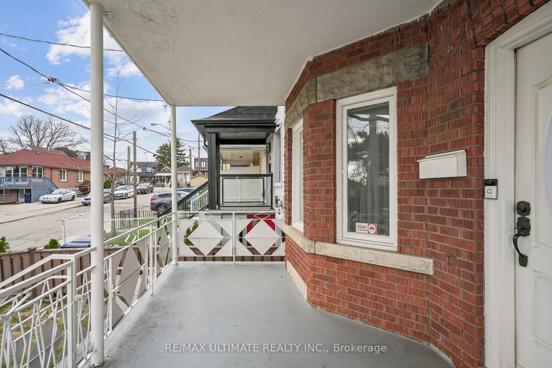 165 Sellers Ave, Toronto, M6E 3V3 | Image 2